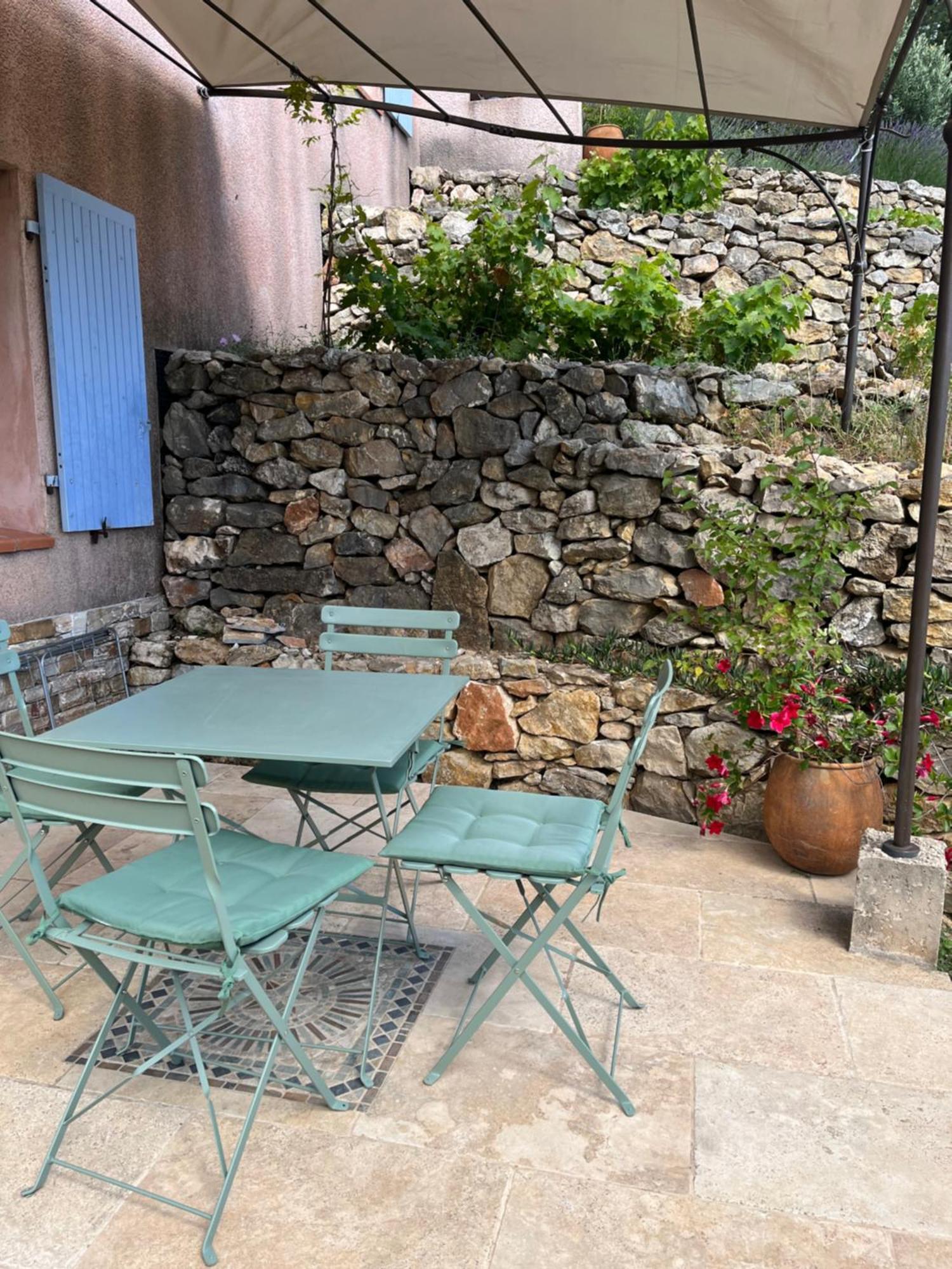 Hauteurs De Toulon : Charmant Studio Piscine Luaran gambar